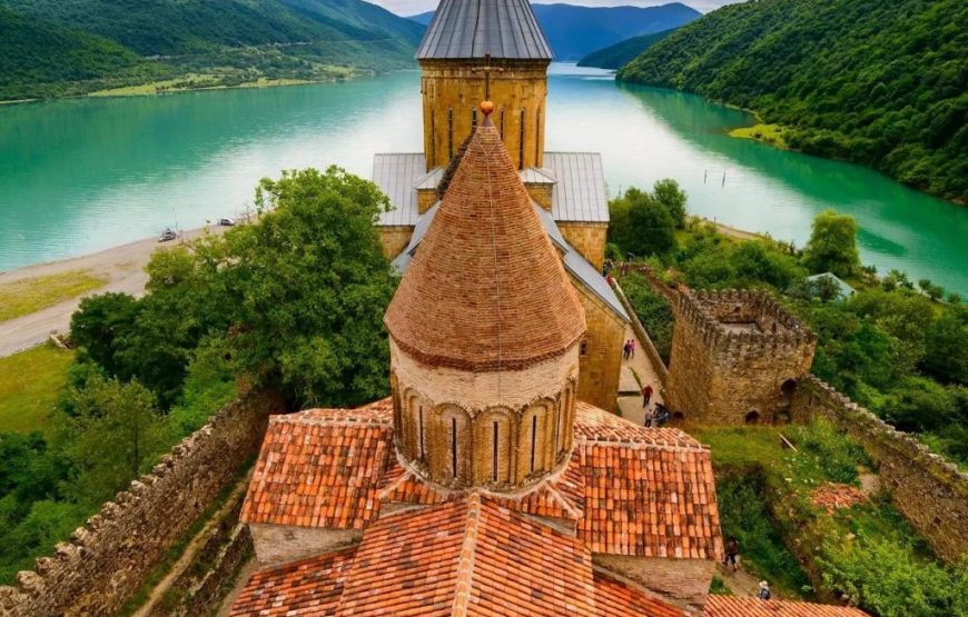 Mountain panoramic tour to Kazbegi