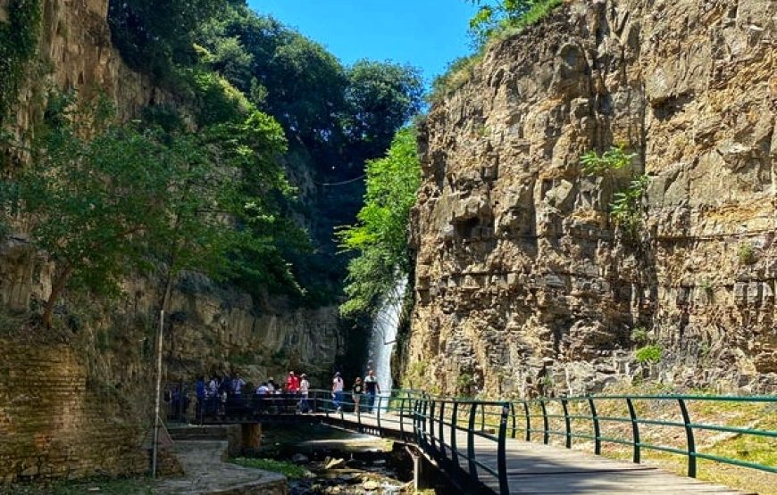 Excursion to old Tbilisi (walking)