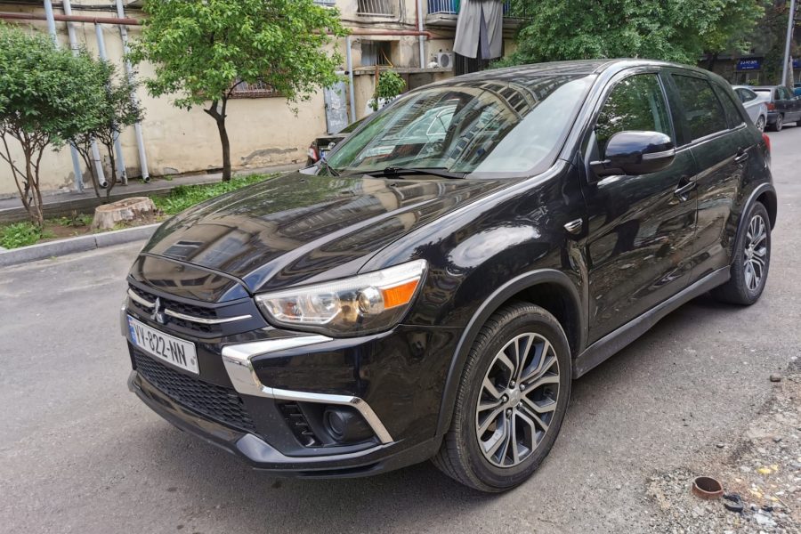 2018 Mitsubisi Outlender sport  (Petrol )