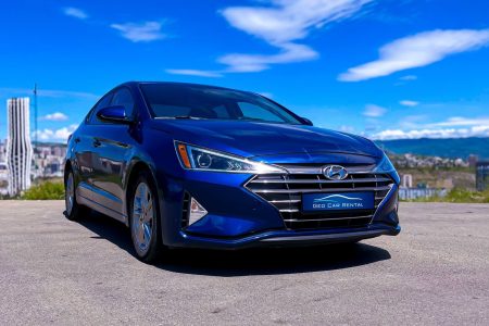 2019 Hyndai elantra  (Petrol )