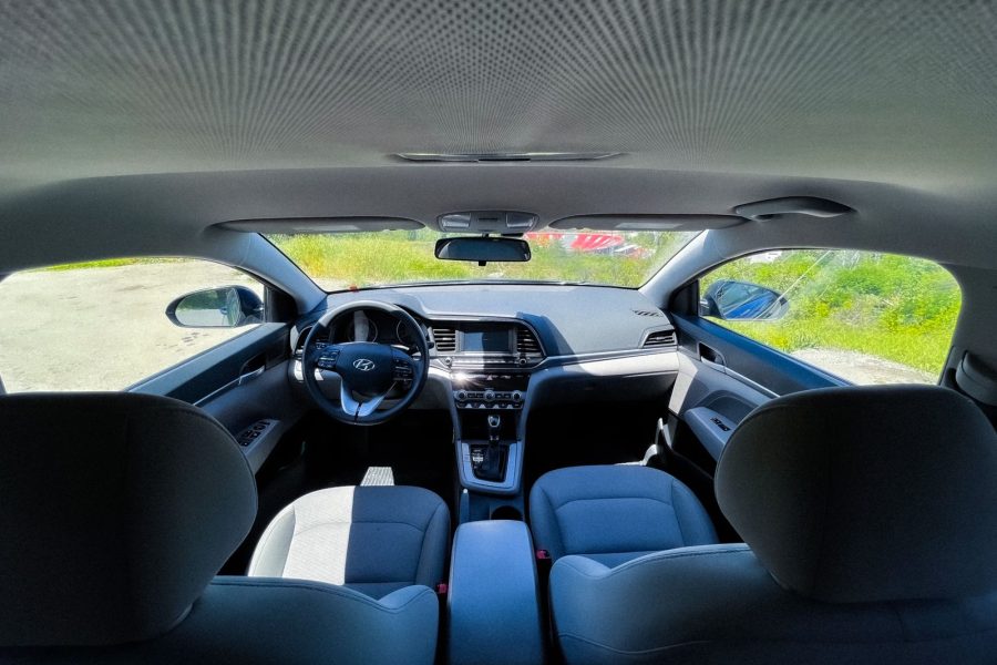 2019 Hyndai elantra  (Petrol )