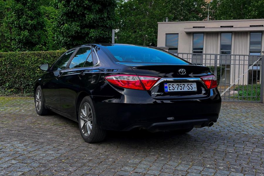 2017  Toyota Camry  Sport (Petrol )