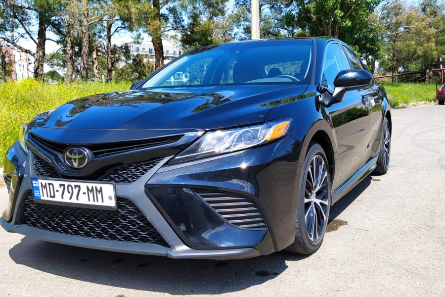 Toyota Camry  Sport 2018 (Petrol)