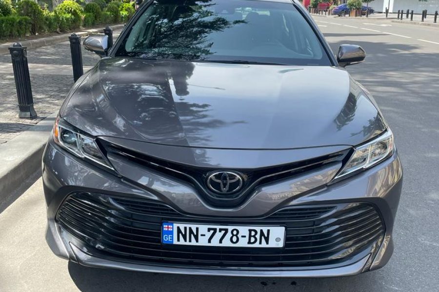 Toyota Camry  2018 (Petrol)