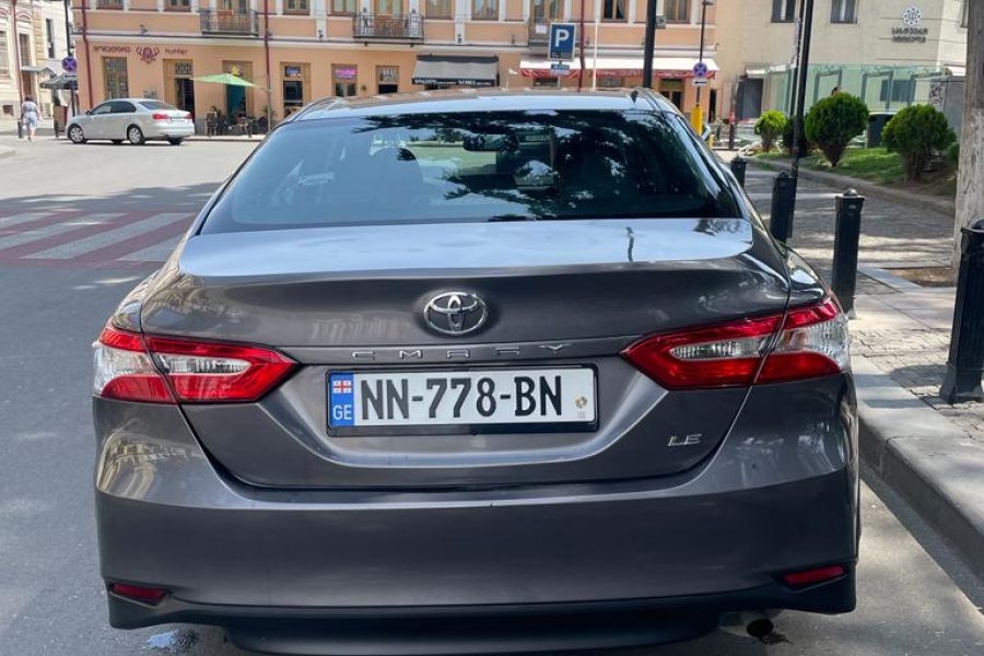 Toyota Camry  2018 (Petrol)