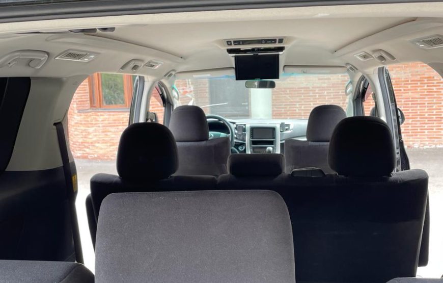 2013 Toyota Alphard   / LEVAN